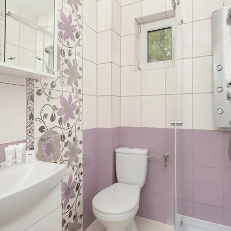 Sloneczna Dom Na Kaszubach Z Sauna I Balia By Renters Сasa de vacaciones
